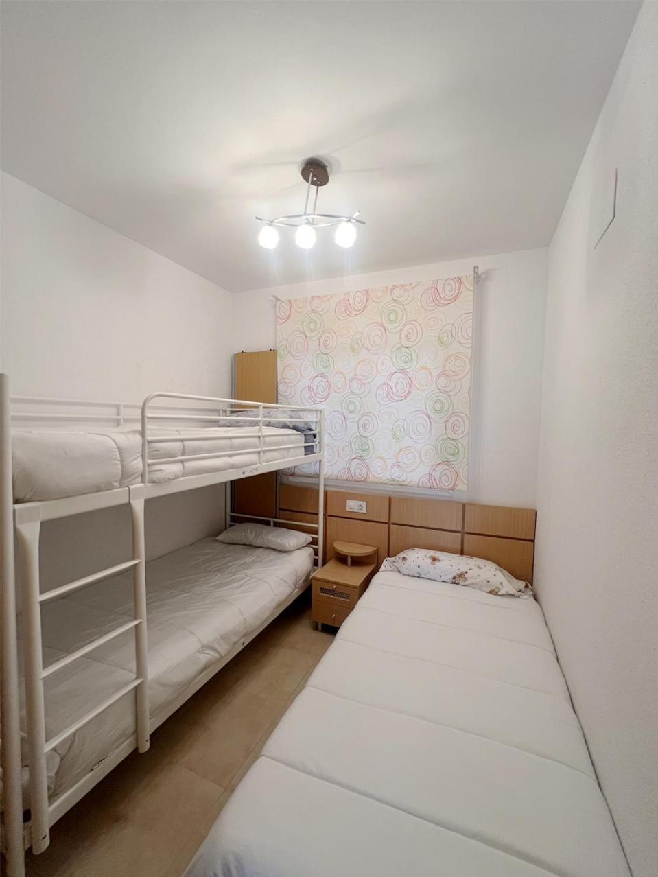 Apartamento Equipado En La Playa Torre La Sal Кабанес Екстер'єр фото